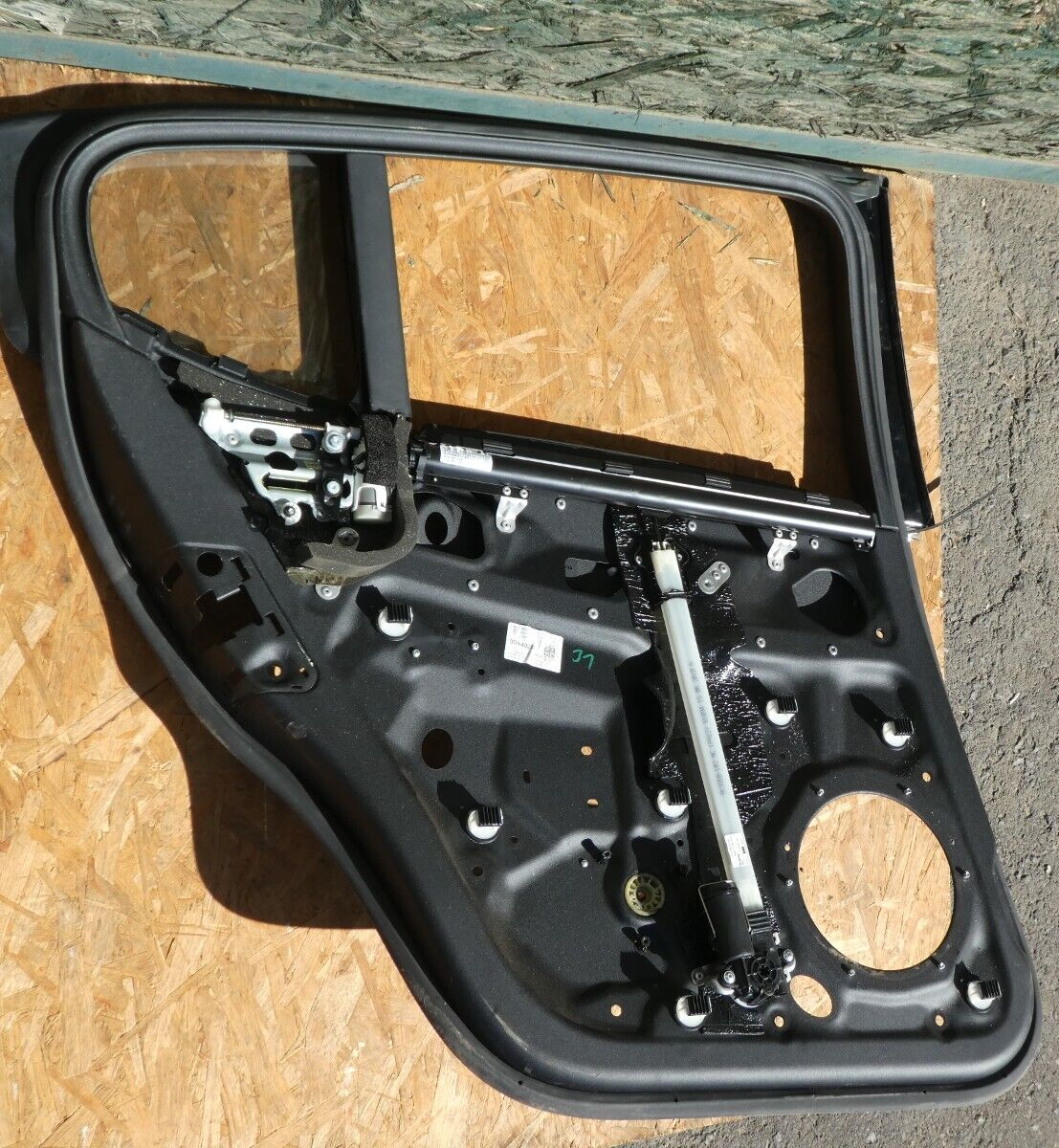 Porsche 970 Türrahmen Fensterheber hinten links mit Sonnenschutzrollo ORIGINAL gebraucht - Panamera – Produktansicht 5