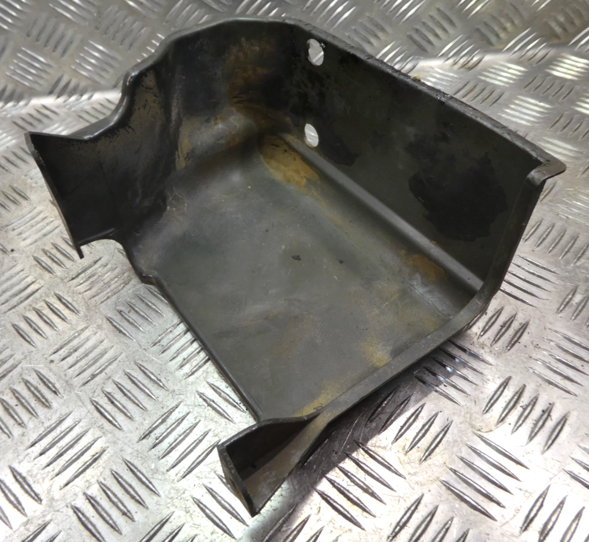 Mercedes-Benz C126 W126 Coupe SEC Abdeckung Kraftstoffpumpe ORIGINAL gebraucht - 1264780137 – Produktansicht 3