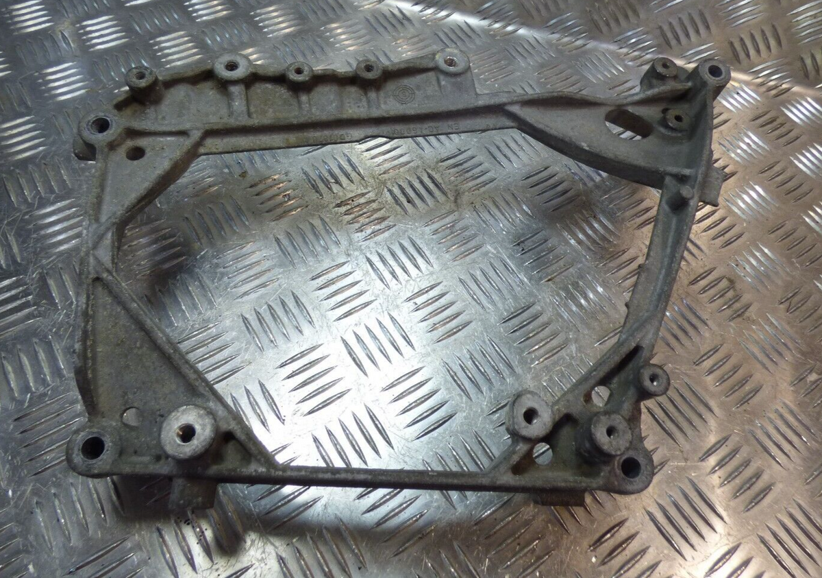 VW T6 T5 2.0 TDI CXG Halter Ladeluftkühler 04L145173C ORIGINAL gebraucht - Transporter – Produktansicht 2
