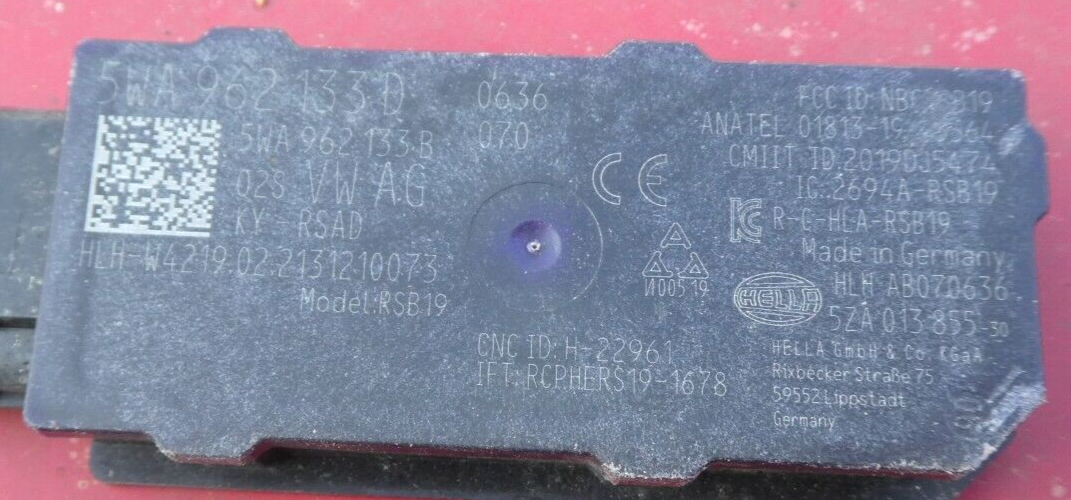 VW ID3 Steuergerät Antenne Keyless Startberechtigung vorne rechts ORIGINAL gebraucht - Volkswagen – Produktansicht 3
