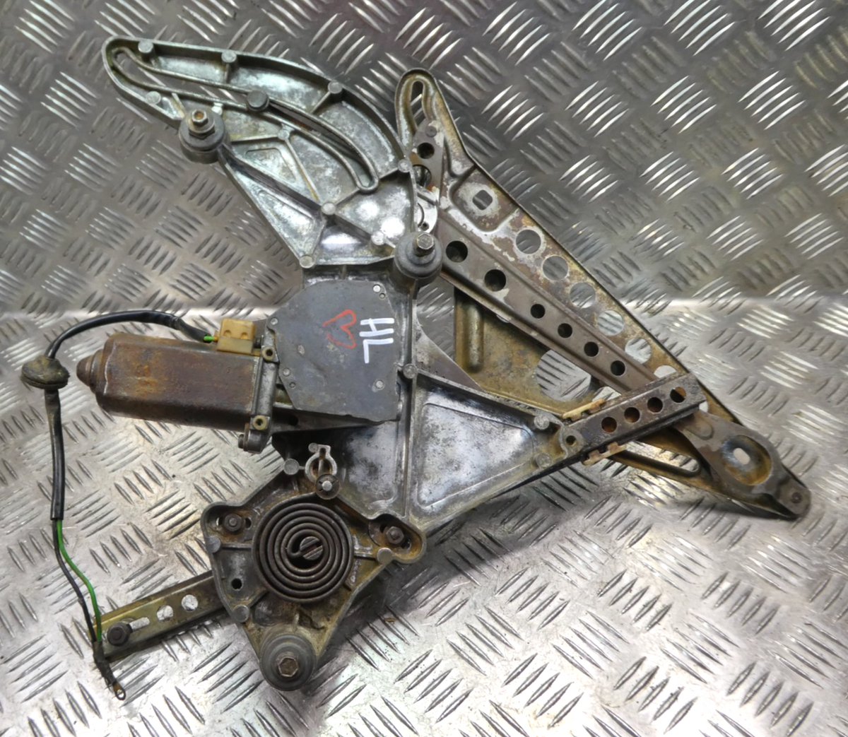 Mercedes-Benz C126 W126 Coupe SEC Fensterheber hinten links mit elktromotor / – Produktansicht 2