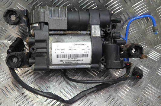 Orig. PORSCHE MACAN 3.0 TDI Luftfederung 95B616006C ORIGINAL gebraucht - Kompressor – Produktansicht 1
