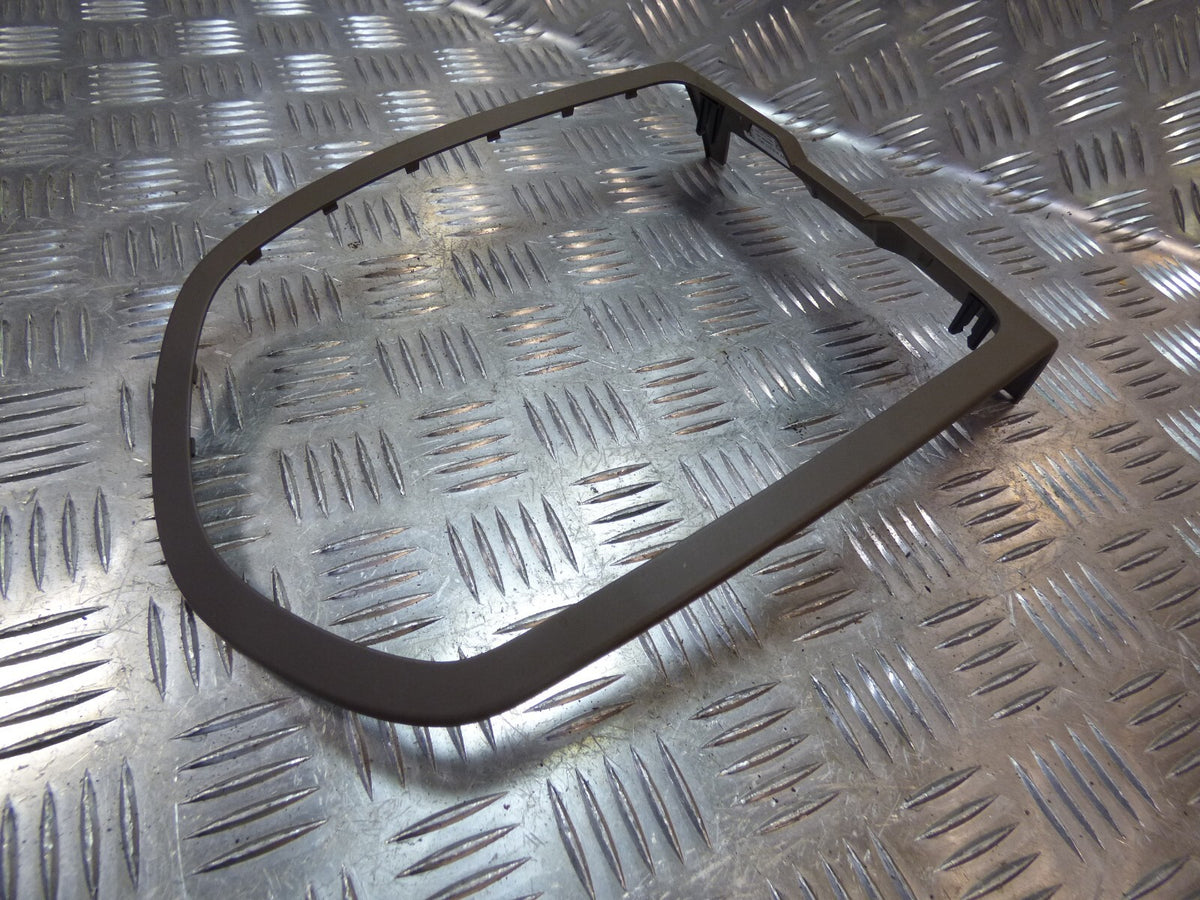 Porsche Cayenne S 92A Innenleuchte Schalter Braun Umbra 7PP919317 DE1 ORIGINAL gebraucht - Abdeckung – Produktansicht 2