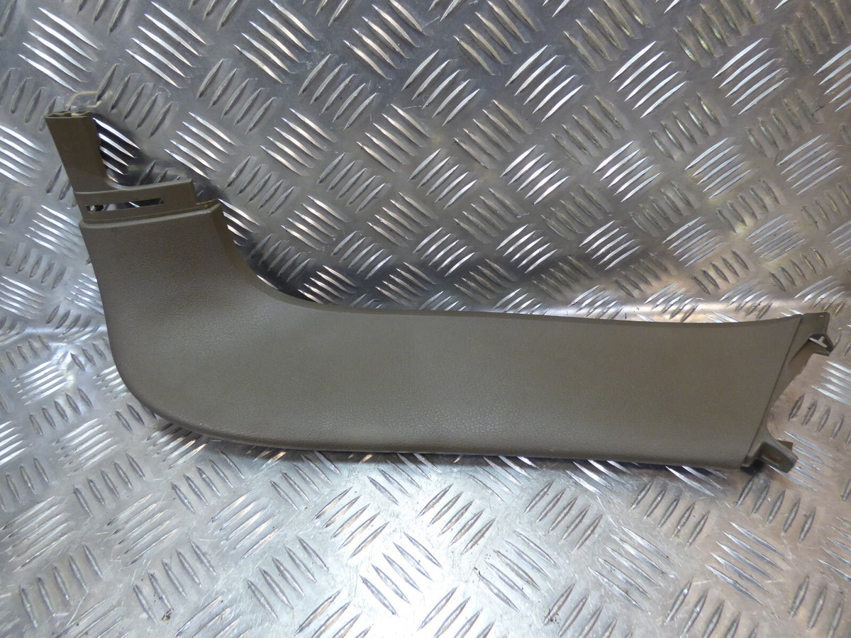 Porsche Cayenne S 92A Heckklappe Rechts Braun Umbra DE1 7P5867588 ORIGINAL gebraucht - Fensterrahmen – Produktansicht 1