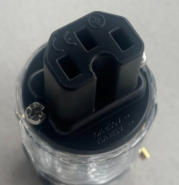 FI-11-N1 (R) Kaltgerätestecker Kaltgerätebuchse IEC C14 ORIGINAL gebraucht - FURUTECH – Produktansicht 4