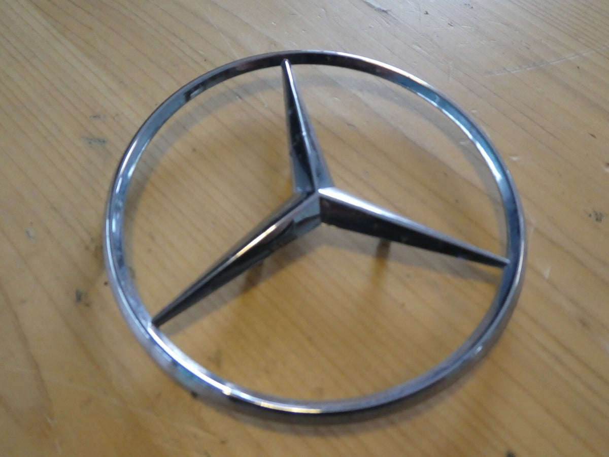 Mercedes-Benz C126 SEC Coupe Stern Kofferraumdeckel ORIGINAL gebraucht - 1267580158 – Produktansicht 1