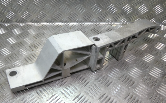 Porsche Panamera 970 Hilfsrahmenhalter Verstärkung Vorne Links ORIGINAL gebraucht - 97034111320 – Produktansicht 1