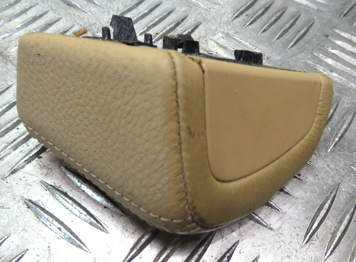 Porsche Panamera 970 Leder Abdeckung Armlehne vorne rechts Blende ORIGINAL gebraucht - 97055549701 – Produktansicht 3