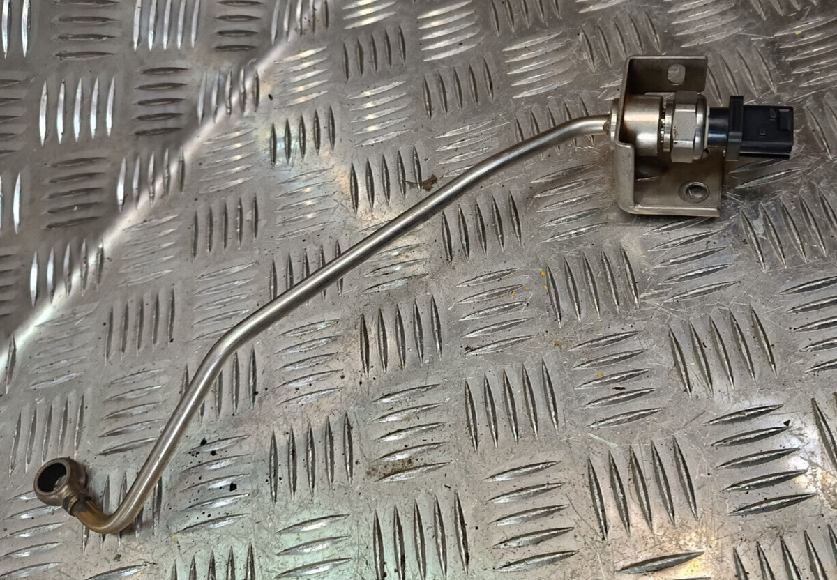 Jeep Grand WK2 3.0 CRD Sensor Kraftstoffdruck Rohr 2118F12R028710 ORIGINAL gebraucht - Cherokee – Produktansicht 1