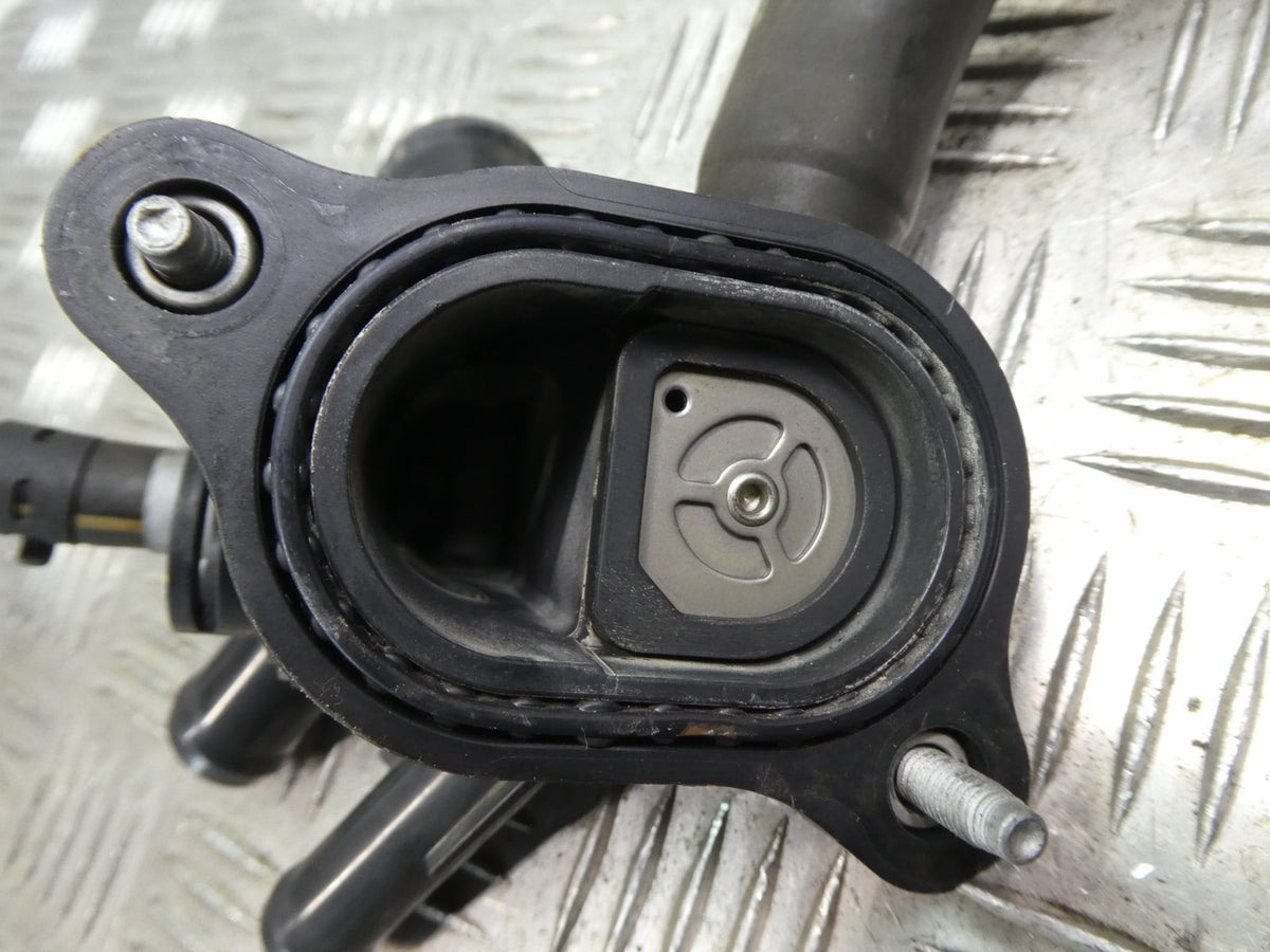 OPEL ASTRA K 1.0 TURBO Wasserkühlmittel-Thermostatgehäuse 55584965 ORIGINAL gebraucht - 812397099 – Produktansicht 4