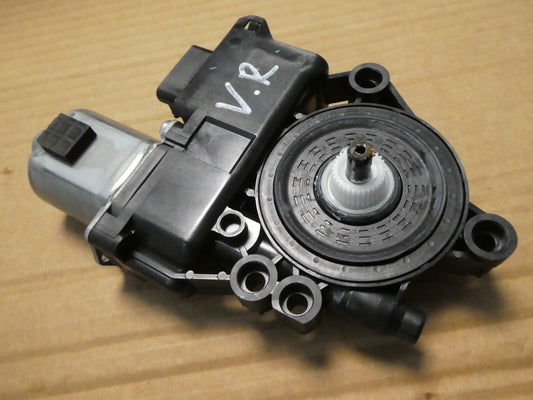 Kia Ceed ProCeed 2022 VORNE RECHTS 82460-J7015 ORIGINAL gebraucht - FENSTERMOTOR – Produktansicht 1
