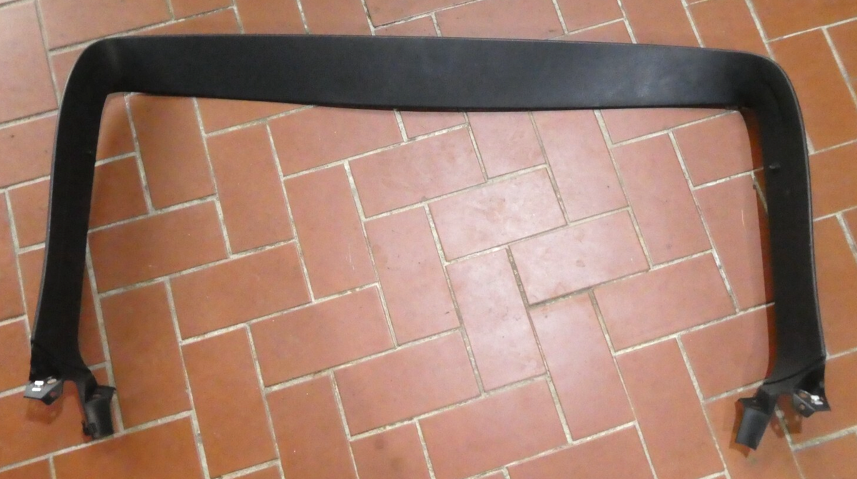 Porsche Macan 95B Heckklappe Verkleidung oben schwarz 95B867973A ORIGINAL gebraucht - Heckdeckel – Produktansicht 1