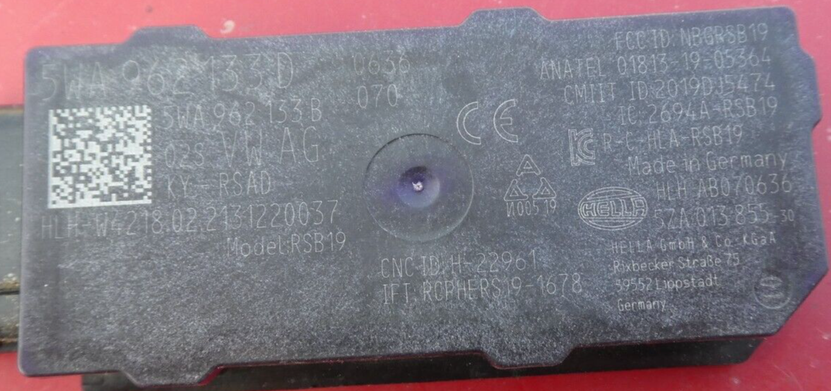 VW ID3 Steuergerät Antenne Keyless Startberechtigung hinteb links ORIGINAL gebraucht - Volkswagen – Produktansicht 3