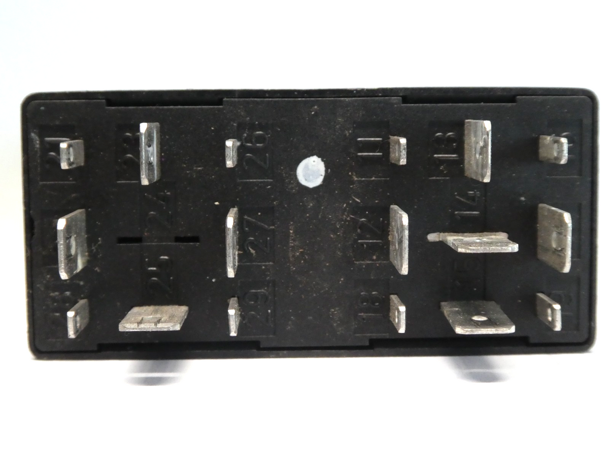 Original Porsche 986 Boxster Cabrio Verdeck Relais OEM gebraucht - 98661811102 – Produktansicht 2