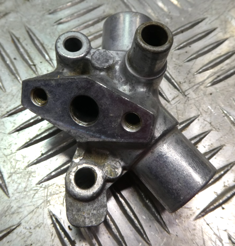 Mercedes-Benz W126 C126 W126 Eckventil Leerlauf Luftverteiler ORIGINAL gebraucht - R1170940312 – Produktansicht 1