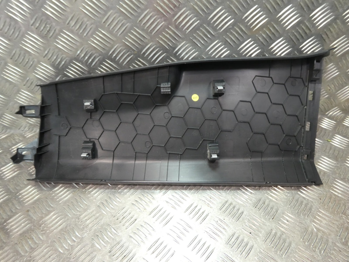VW ID3 ID.3 B-Säule untere Verkleidung rechts 10A867292B AKT schwarz ORIGINAL gebraucht - Volkswagen – Produktansicht 3