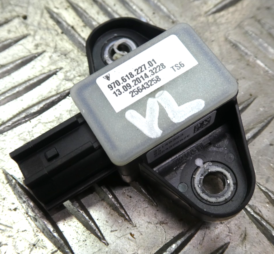 Porsche Panamera 970 Airbag Sensor Crashsensor Rechts o. Links ORIGINAL gebraucht - 97061822701 – Produktansicht 1