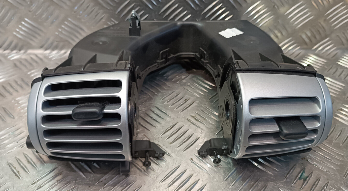 Smart ForTwo 451 Electric Luftdüse Mitte Continental ORIGINAL gebraucht - A4518300854 – Produktansicht 1