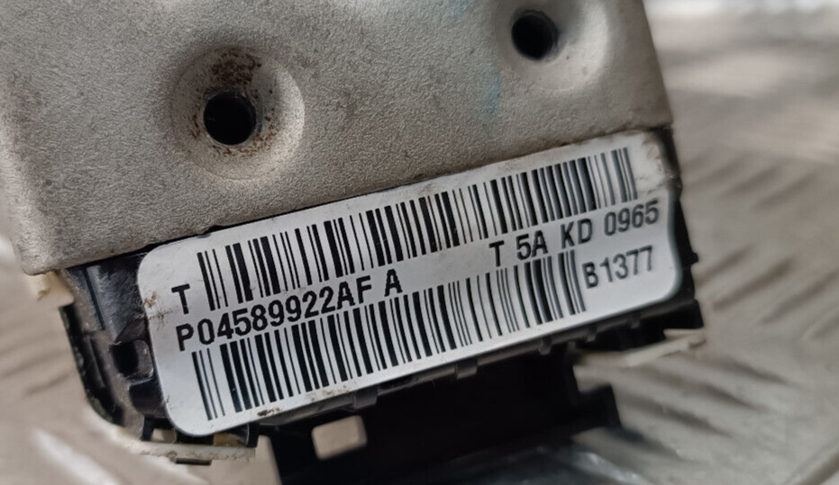 Jeep Grand Cherokee WK2 Türschloss Türschloß Hinten Rechts ORIGINAL gebraucht - P04589923AF – Produktansicht 3