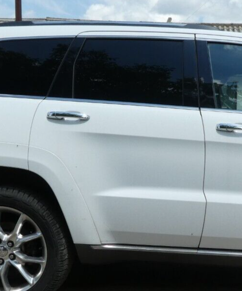 Jeep Grand WK2 Tür Hinten Rechts ohne Anbauteile Weiß _ Bj.2015 ORIGINAL gebraucht - Cherokee – Produktansicht 1