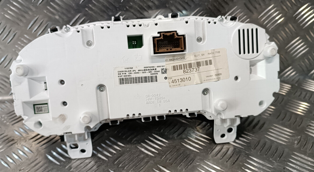 Jeep Grand Cherokee WK2 Instrumentencluster 4513010 823737 ORIGINAL gebraucht - P68244043AE – Produktansicht 2