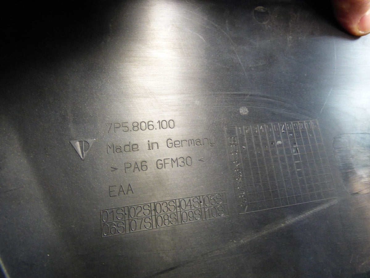 Porsche Cayenne 92A Hybrid Verkleidung Motor 7P5806100 ORIGINAL gebraucht - Abdeckung – Produktansicht 3