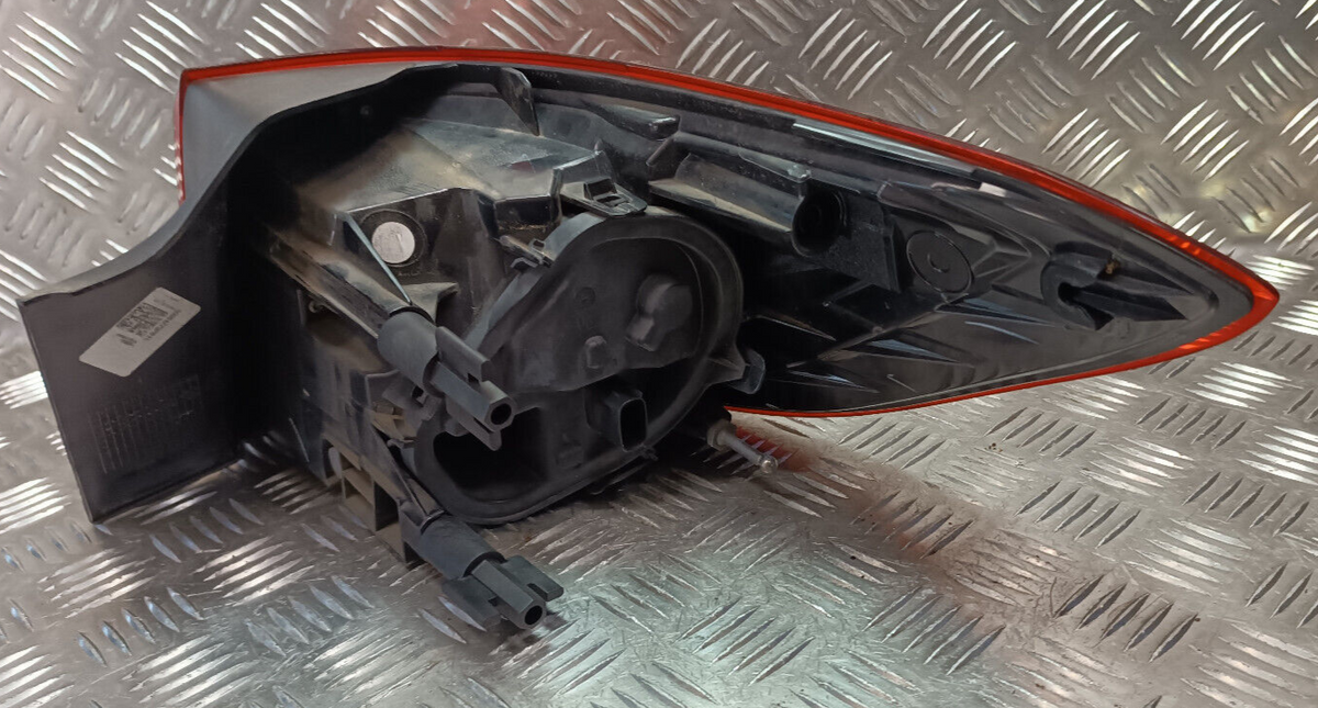 OPEL ASTRA K 1.0 TURBO 12V Original Rücklicht Links GM Heckleuchte gebraucht - 39077374 – Produktansicht 3