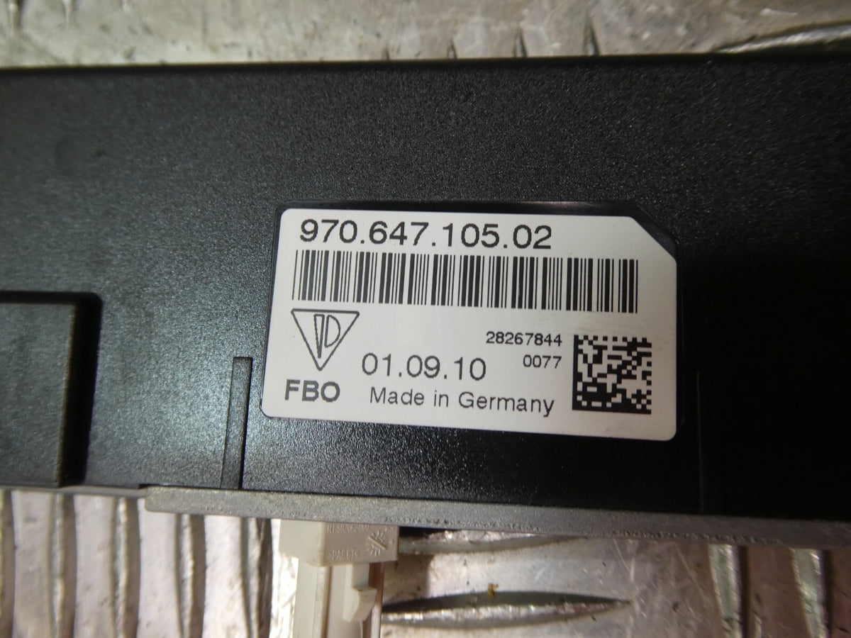 Original Porsche Panamer 970 Antennenverstärker Steuergerät gebraucht - 97064710502 – Produktansicht 3