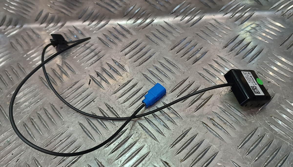 Smart ForTwo 451 Electric Antenne GPS Empfänger ORIGINAL gebraucht - A4519050200 – Produktansicht 1