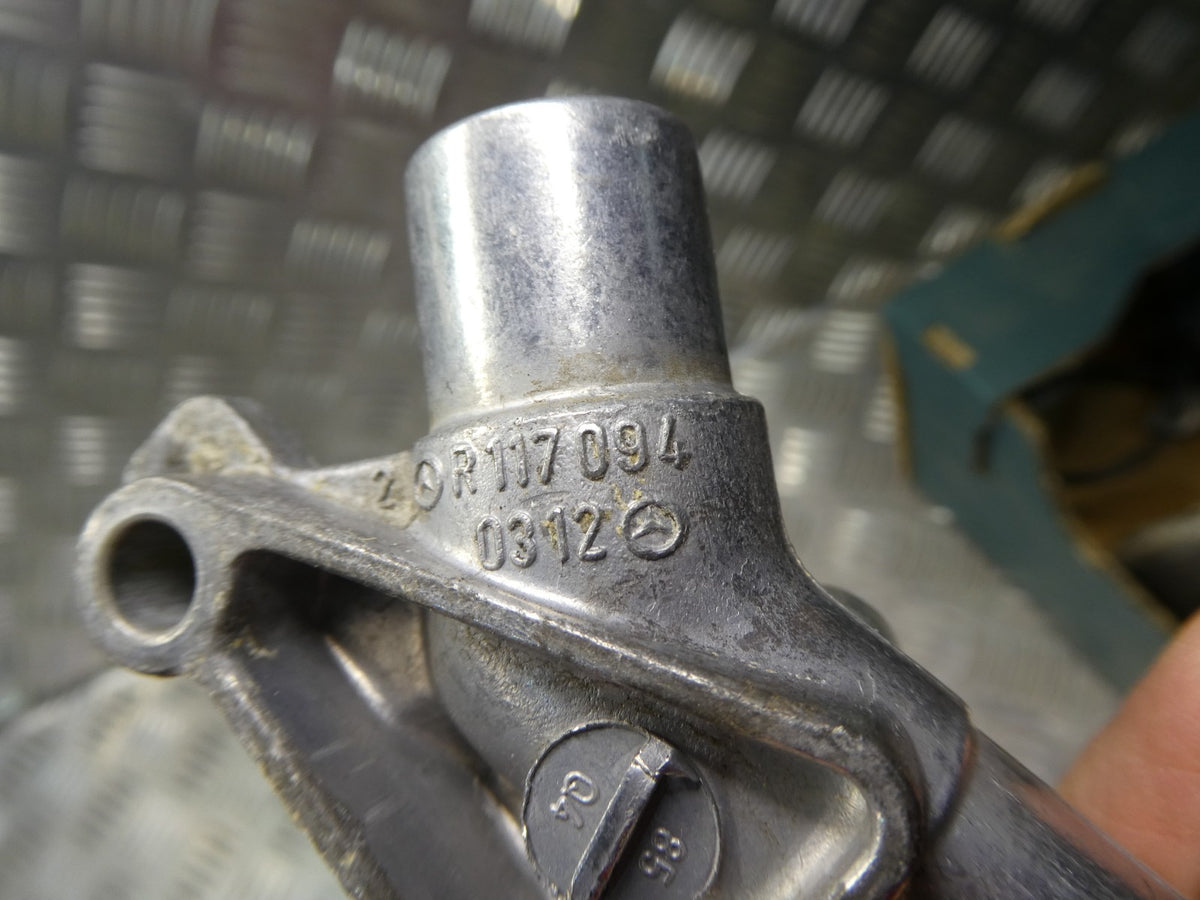 Mercedes-Benz W126 C126 W126 Eckventil Leerlauf Luftverteiler ORIGINAL gebraucht - R1170940312 – Produktansicht 3