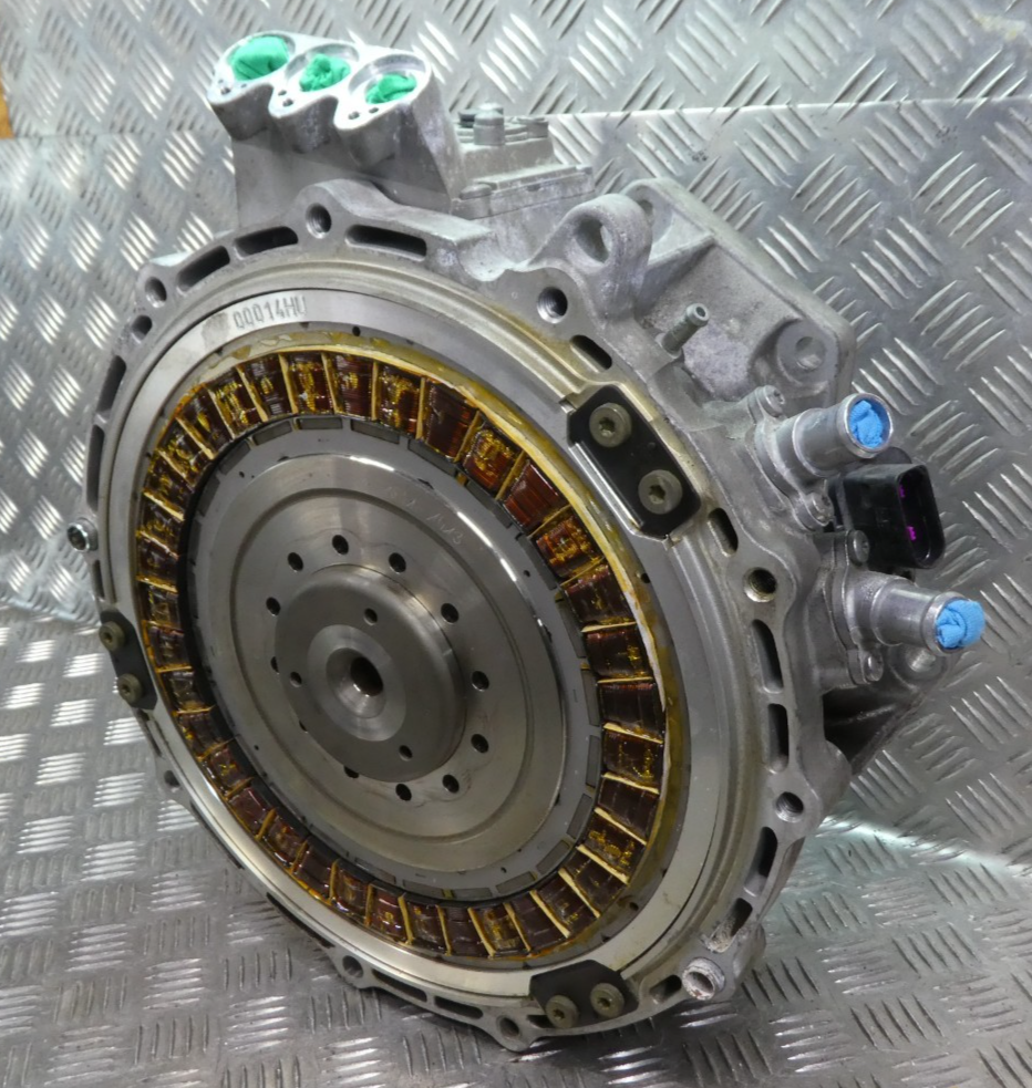 Porsche Panamera 970 3.0 E-Hybrid Elektromotor Motor 043750601 ORIGINAL gebraucht - 97011701012 – Produktansicht 2