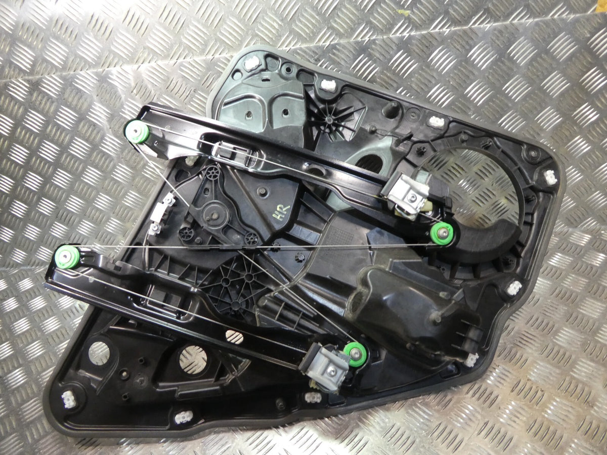Porsche Cayenne 4.8 S 92A mit panel hinten rechts 7P5839756B ORIGINAL gebraucht - Fensterheber – Produktansicht 1