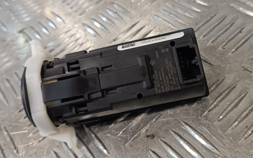 Jeep Grand Cherokee WK2 Start Stop Schalter Tastenstart ORIGINAL gebraucht - 68207000AA – Produktansicht 2