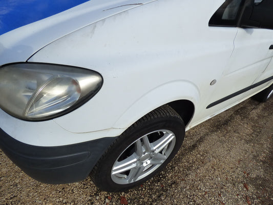 Vito W639 Kotflügel vorn links _ Weiß ORIGINAL gebraucht - Mercedes – Produktansicht 1