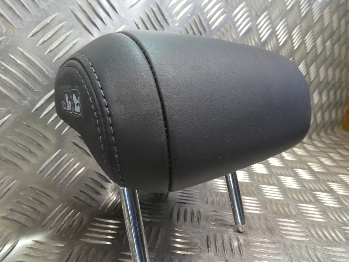 Porsche Macan 95B Schwarz Leder Kopfstütze hinten mitte ORIGINAL gebraucht - NEUWERTIG – Produktansicht 3