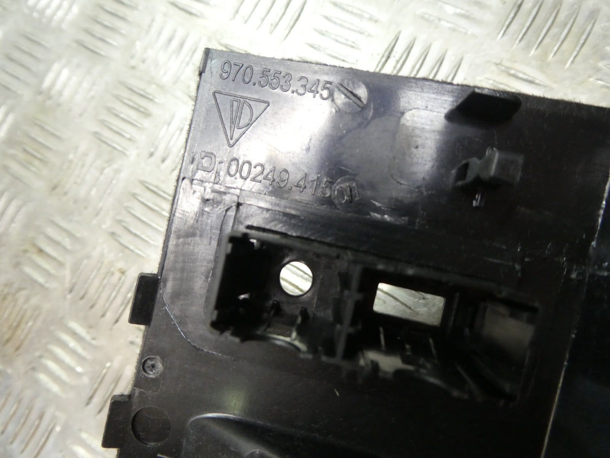 Porsche Panamera 970 Mittelkonsole Verkleidung mit 12V Steckdose ORIGINAL gebraucht - 97055377500 – Produktansicht 4