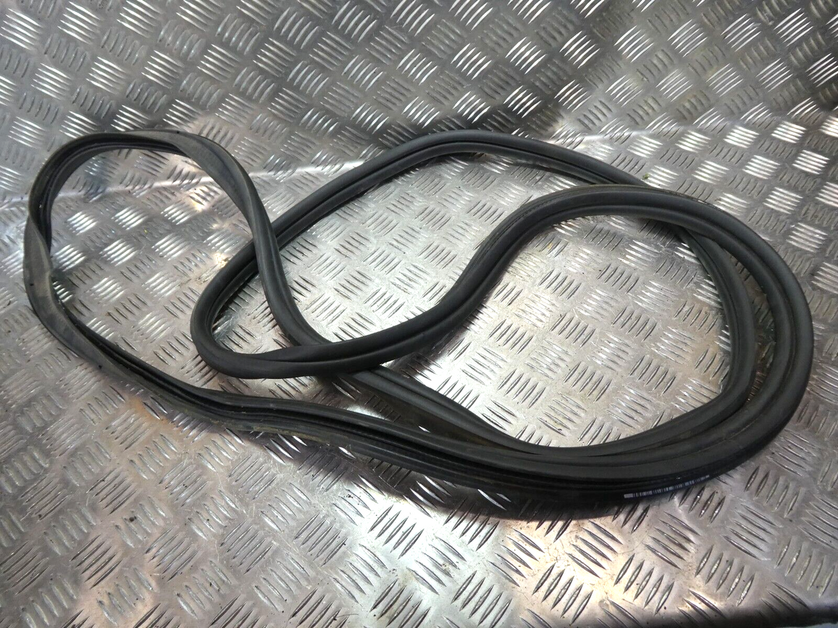 VW ID3 ID.3 Original Heckklappendichtung 10A827705B gebraucht - Volkswagen – Produktansicht 1