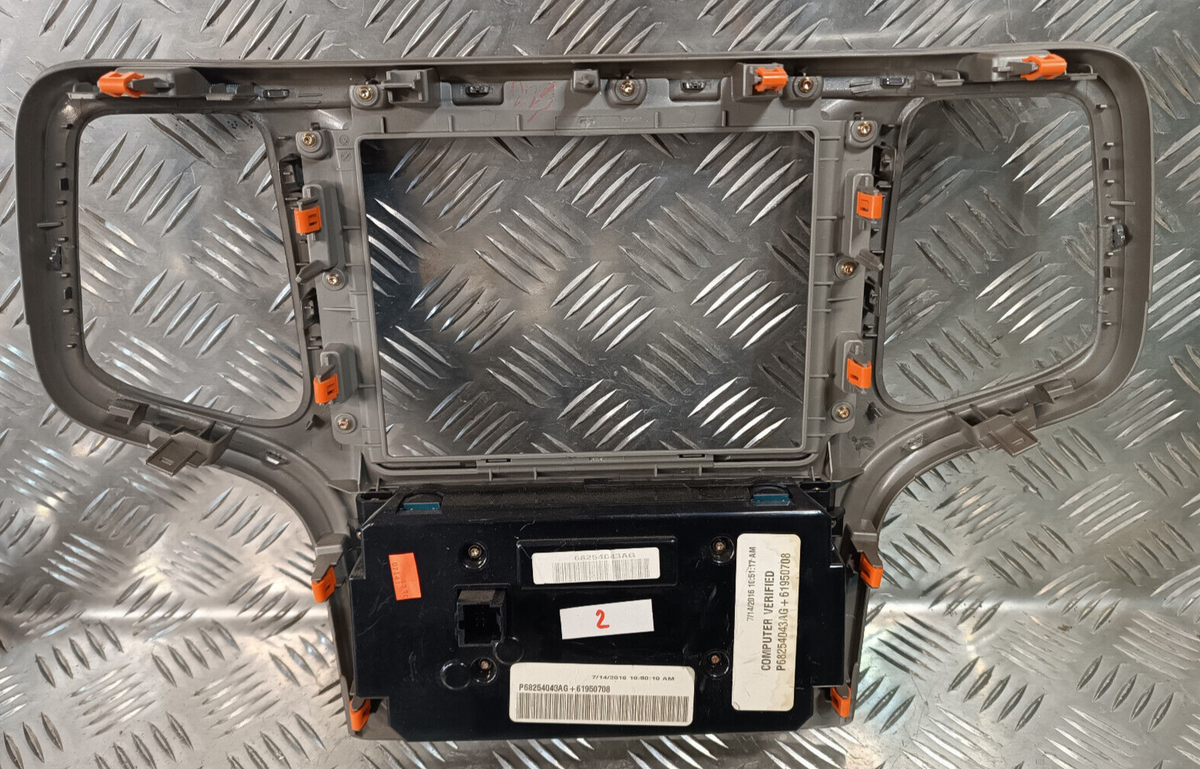 Jeep Grand Cherokee WK2 Mittekonsol Klimbedienteil Heizungschalter ORIGINAL gebraucht - P68254043AG – Produktansicht 2