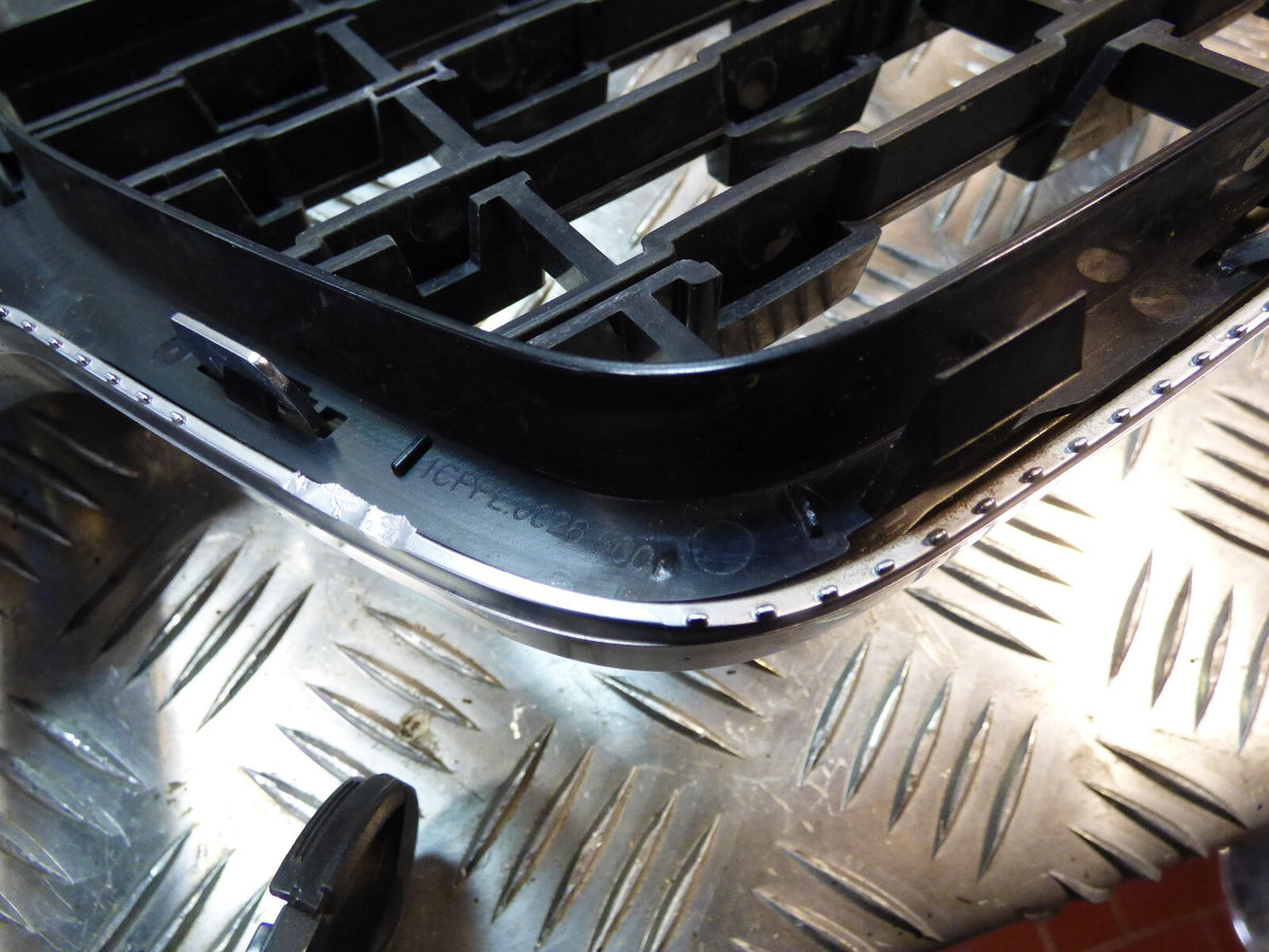 BMW i4 G26 Kühlergrill Niere Gitter Ziergitter ORIGINAL gebraucht - 8738561 – Produktansicht 7