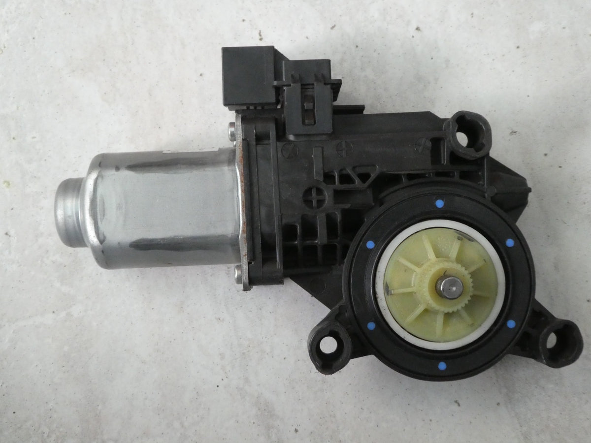 VW T5 MULTIVAN 2003-16 Fensterhebermotor Tür Vorne Rechts 7E0959802A ORIGINAL gebraucht - Transporter – Produktansicht 2