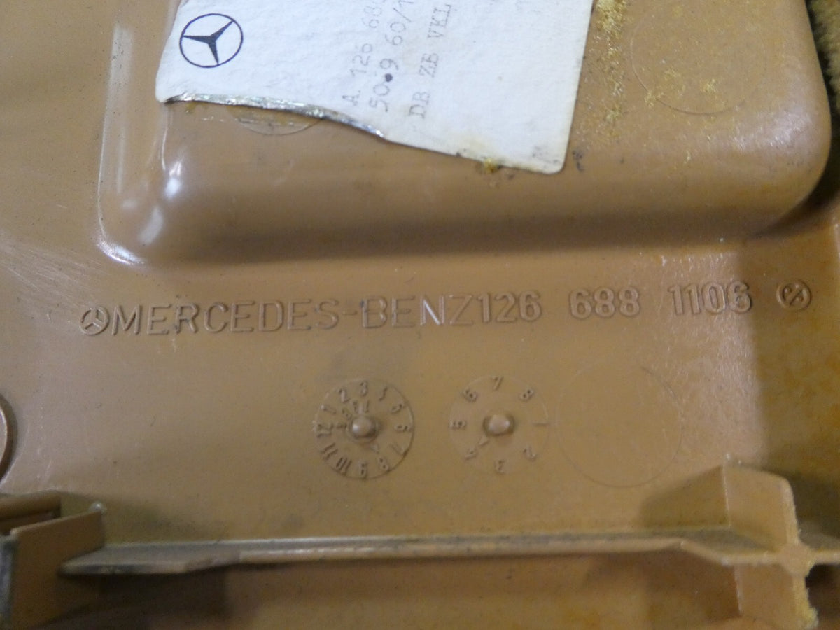 Mercedes C126 W126 Coupe SEC Verkleidung Fussraum Links Beige ORIGINAL gebraucht - 1266881106 – Produktansicht 3