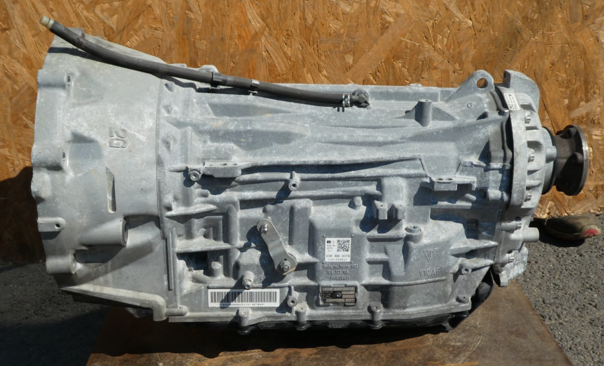 Porsche 970 3.0 E-Hybrid NNR _ 0C8300037Q _ Getriebe Automatikgetriebe ORIGINAL gebraucht - Panamera – Produktansicht 1
