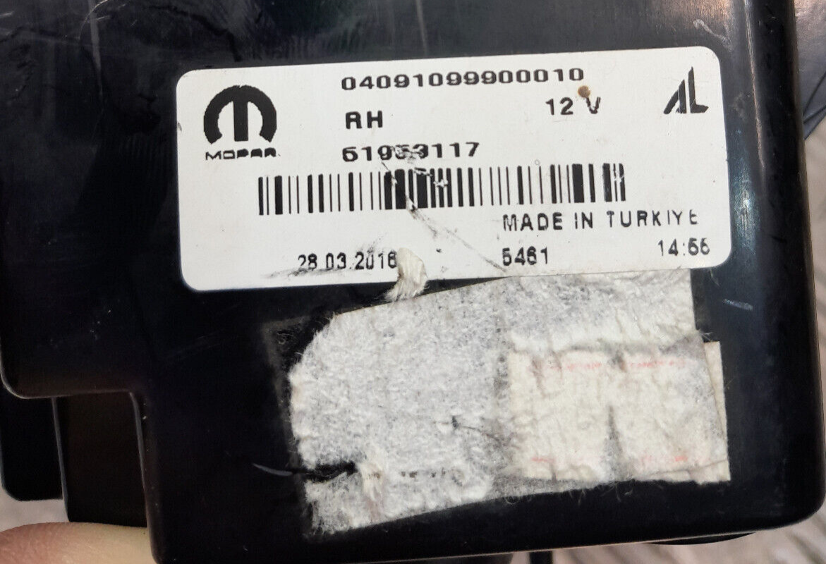 Jeep Renegade 1.6 Mjet Tagfahrlicht Scheinwerfer Rechts Mopar ORIGINAL gebraucht - 51953117 – Produktansicht 3
