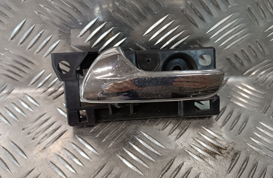 Jeep Grand WK2 Innengriff hinten links griff ORIGINAL gebraucht - Cherokee – Produktansicht 1