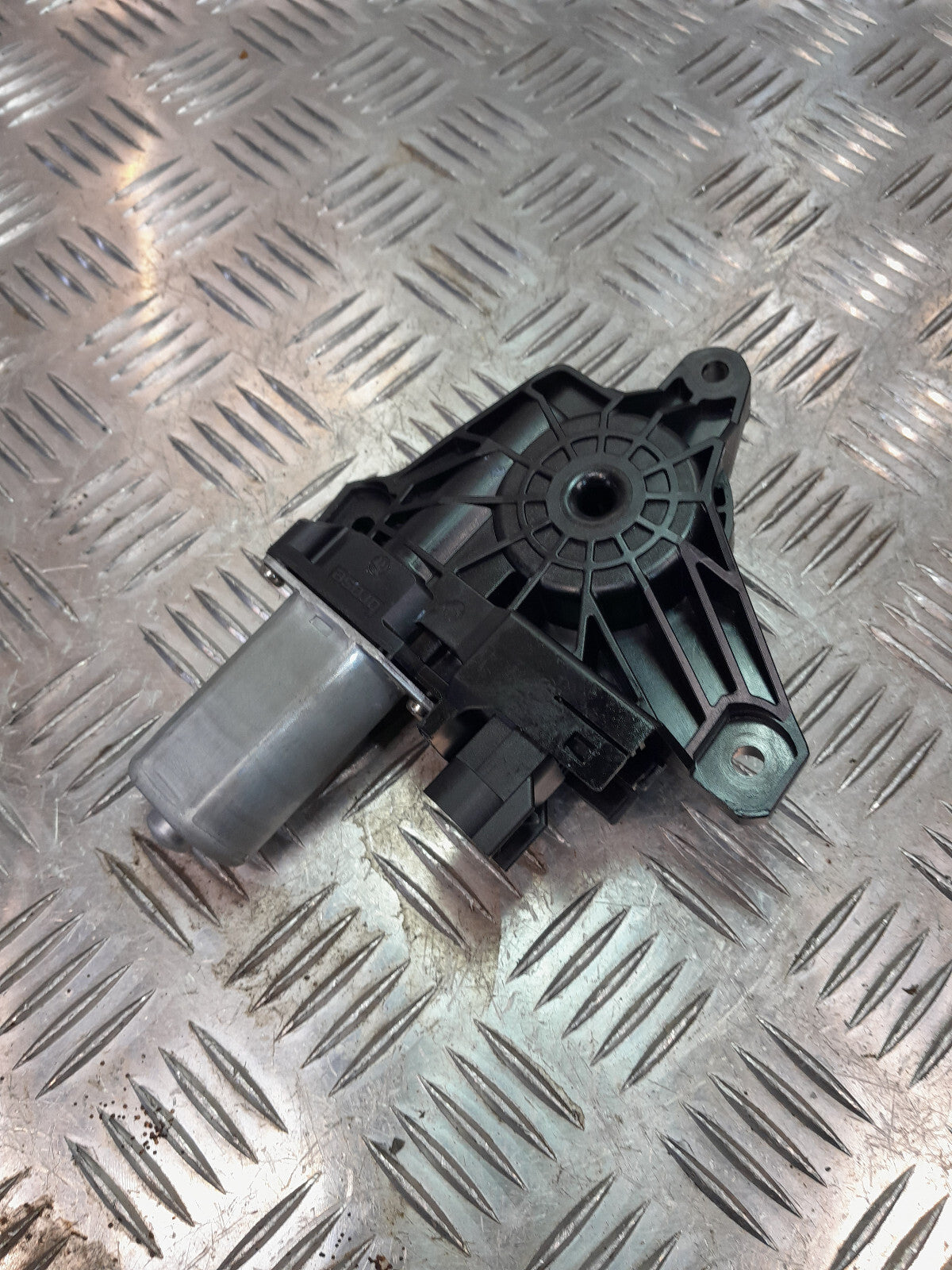 Jeep Renegade 1.6 Mjet Original Fensterhebermotor Hinten Links -100 gebraucht - C37707 – Produktansicht 2