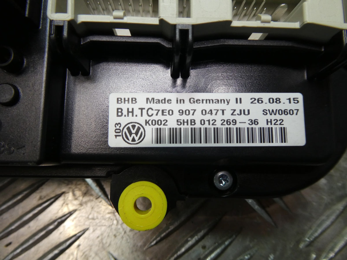 VW T5 FL T6 Klimabedienteil Heizung Schalter _ 7E0907047T ZJU ORIGINAL gebraucht - Transporter – Produktansicht 5