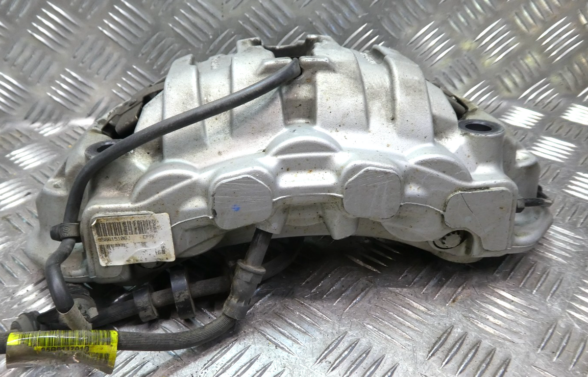 Orig. PORSCHE MACAN 3.0 TDI Bremssättel Vorne Rechts 7PP615123 ORIGINAL gebraucht - 95B615106J – Produktansicht 3