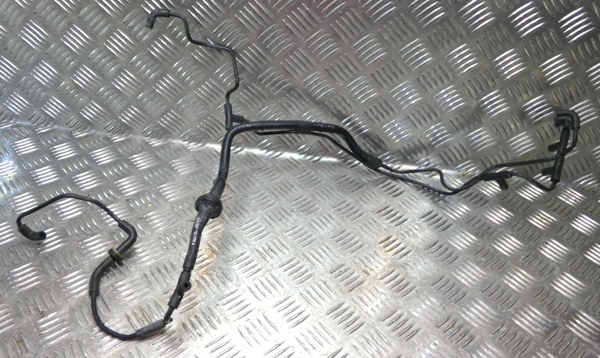 Porsche 970 2015 Unterdruckschläuche Vakuumröhre 06E133790A ORIGINAL gebraucht - Panamera – Produktansicht 1