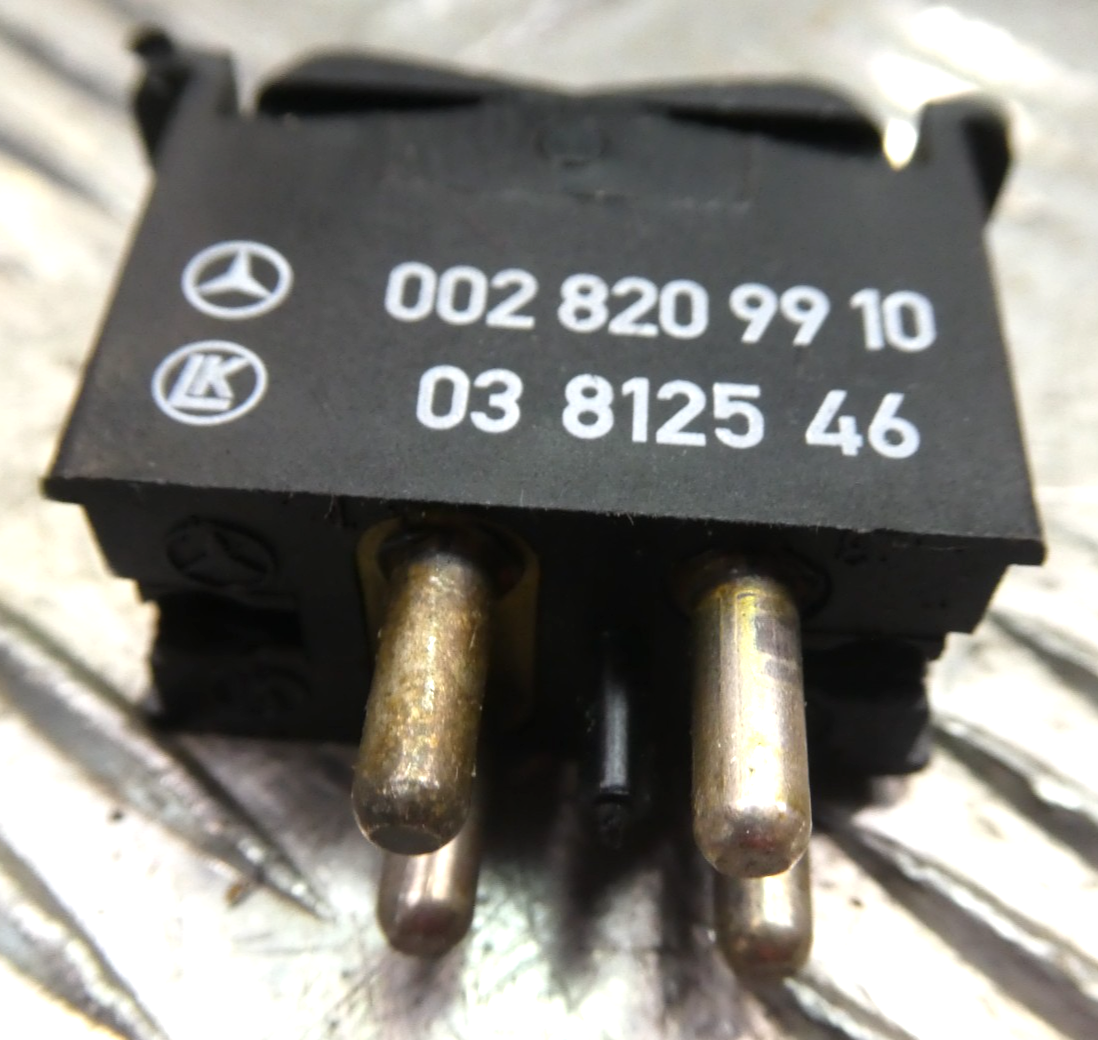 Orig. Mercedes-Benz W126 C126 SEC Schalter Antenne ORIGINAL gebraucht - 0028209910 – Produktansicht 2