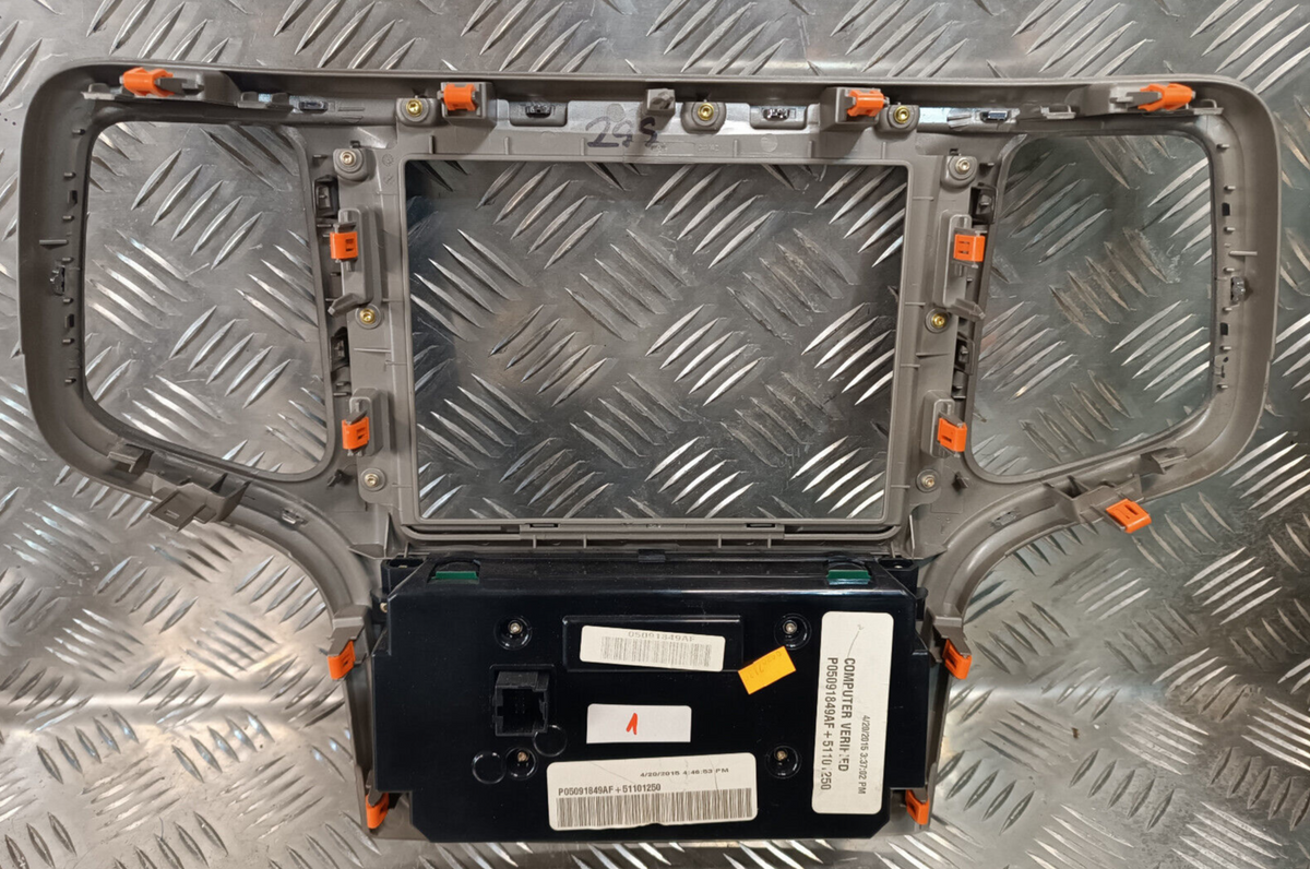 Jeep Grand Cherokee WK2 Mittekonsol Klimbedienteil Heizungschalter ORIGINAL gebraucht - P05091849AF – Produktansicht 2